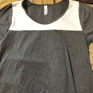 Lularoe Classic Tee